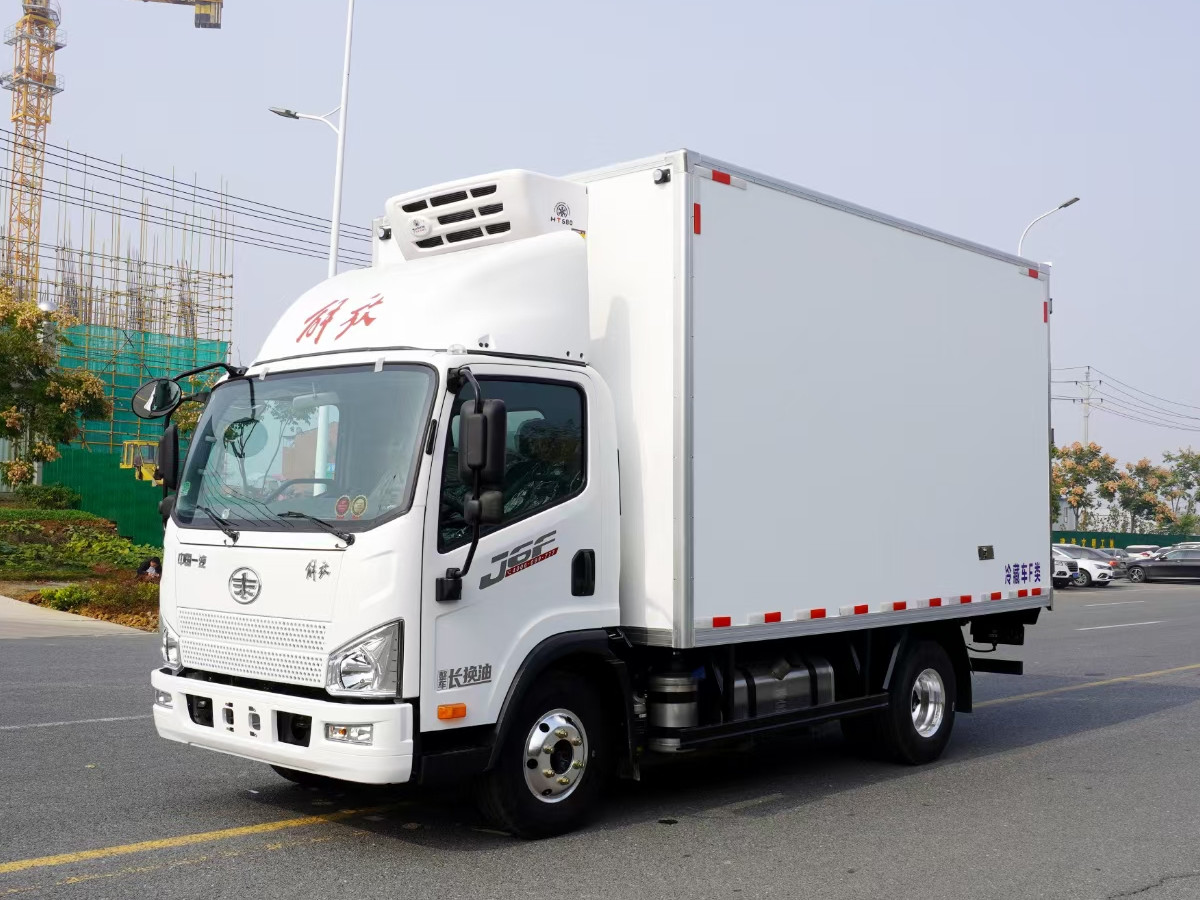 解放J6冷藏車(chē)（4.2米）